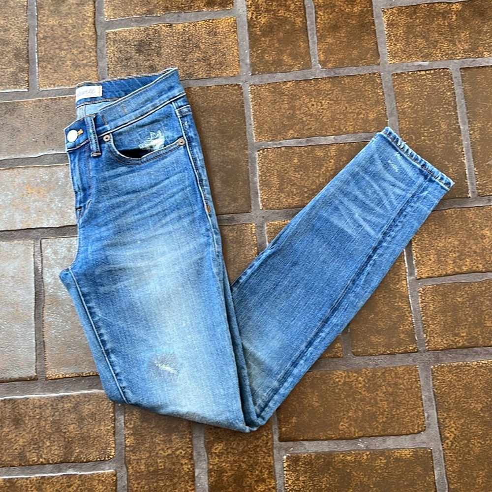 Madewell 8” Distressed Skinny Skinny Jean